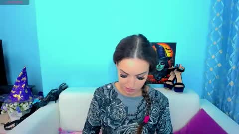 Linda online show from 11.19.25