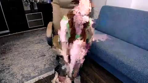 Linda Liony online show from 04.18.26