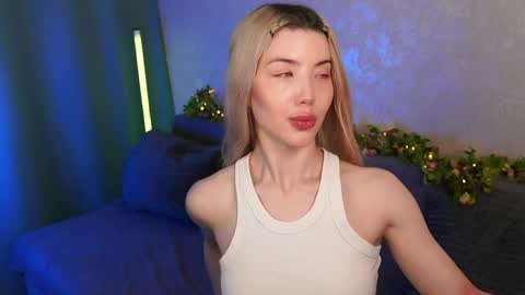 Snapshot of lindathackerr chatting on 05.24.26 Linda online show from 05.24.26