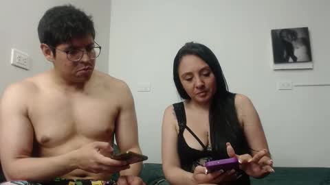 Snapshot of lindsay_n_maik chatting on 11.20.25 Lindsay N Maik online show from 11.20.25