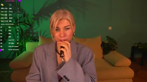 lindsi_luvviv online show from 04.18.26