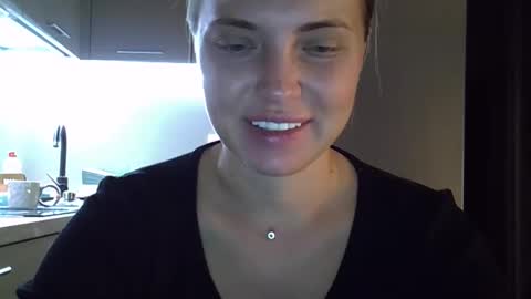 Anna online show from 09.12.25
