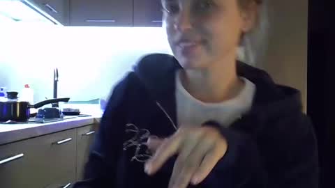 Anna online show from 11.15.25