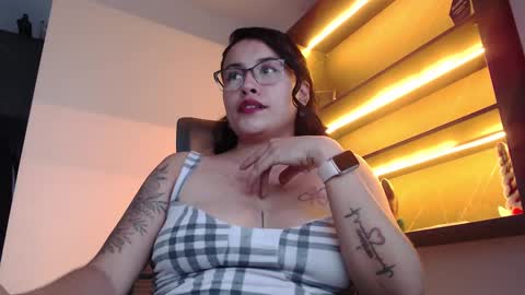 Lindsy online show from 01.22.25