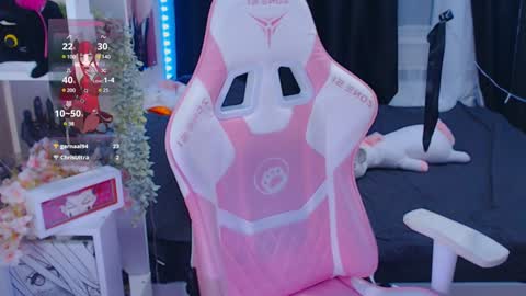 Snapshot of liniq chatting on 12.01.24 Lina online show from 12.01.24