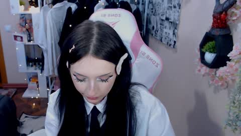 Snapshot of liniq chatting on 12.07.24 Lina online show from 12.07.24