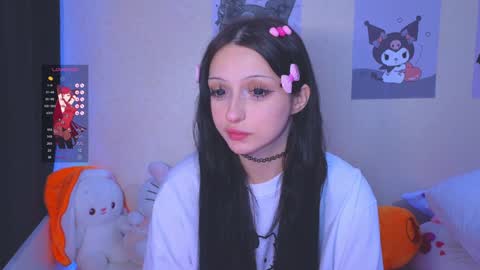 Snapshot of liniq chatting on 12.28.24 Lina online show from 12.28.24