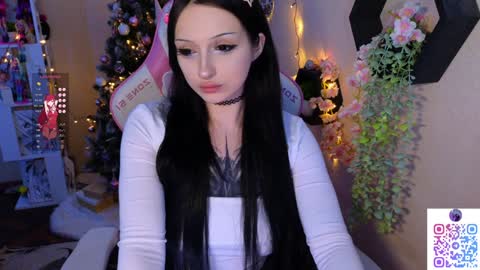 Snapshot of liniq chatting on 02.07.25 Lina online show from 02.07.25