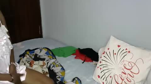 Linniecarol online show from 10.31.25