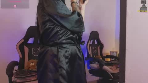 Snapshot of linoshka_1 chatting on 02.26.26 Luciana online show from 02.26.26