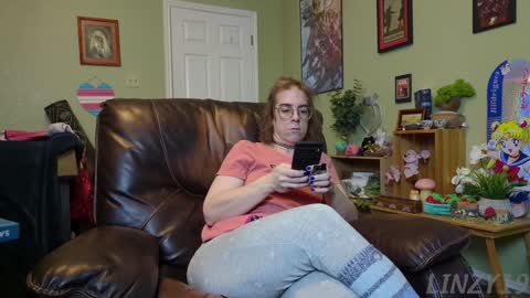 Snapshot of linzy19 chatting on 01.25.25 Linzy19 online show from 01.25.25