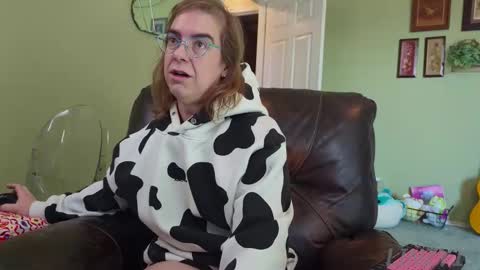 Snapshot of linzy19 chatting on 11.07.25 Linzy19 online show from 11.07.25