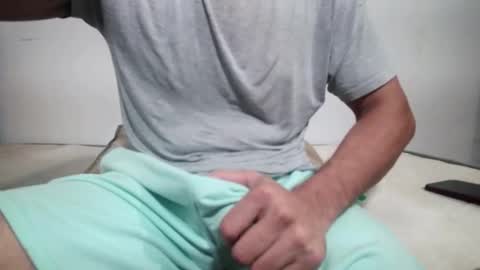 Snapshot of lion_20cm chatting on 09.30.25 lion_20cm online show from 09.30.25