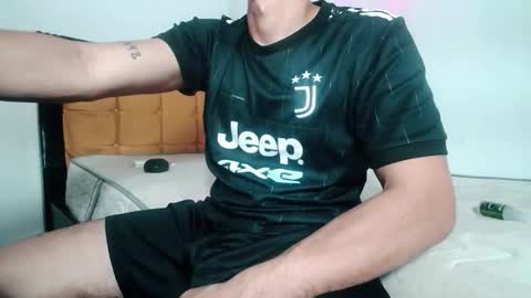 Snapshot of lion_20cm chatting on 10.01.25 lion_20cm online show from 10.01.25