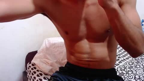 Snapshot of lion_grr chatting on 10.26.25 lion_grr online show from 10.26.25