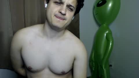 Snapshot of lioncluess chatting on 07.19.26 Lion Cluess online show from 07.19.26