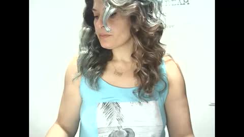 lionessmom online show from 11.05.25