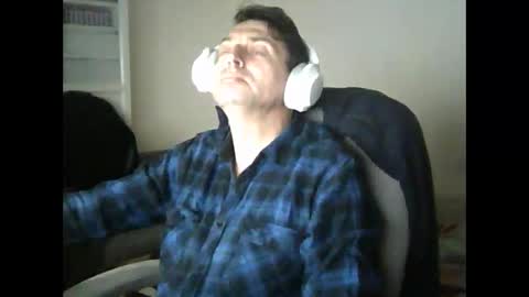 Snapshot of liongr69 chatting on 02.28.25 liongr69 online show from 02.28.25