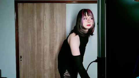 lionnigouki online show from 01.05.25