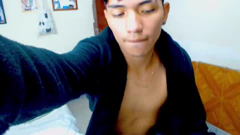 Snapshot of lionpuppy17 chatting on 01.06.25 Lionpuppy online show from 01.06.25