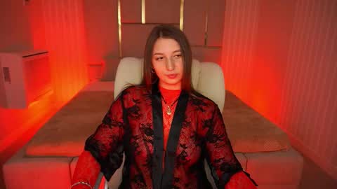 Snapshot of liorafox chatting on 10.12.25 Lia online show from 10.12.25