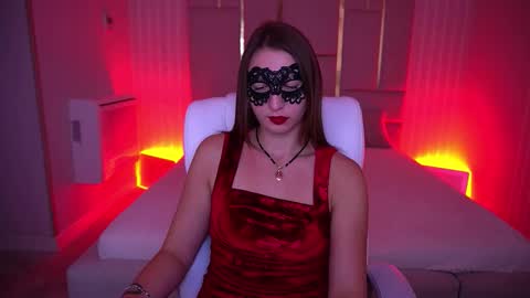 Snapshot of liorafox chatting on 10.31.25 Lia online show from 10.31.25