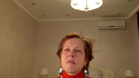 Liora Weiss online show from 04.02.26