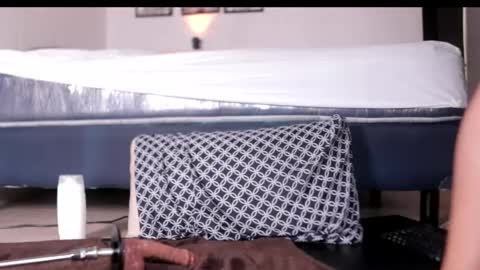 Liria OF  online show from 10.20.25