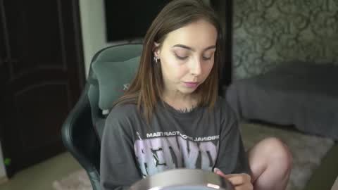 Lisa online show from 09.28.25