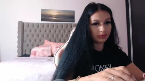 Lisa online show from 11.14.25