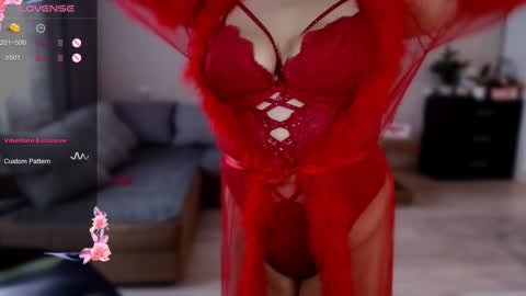 Snapshot of lisa_______ chatting on 02.04.25 Lisa Harris online show from 02.04.25