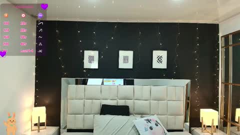 Snapshot of lisa_casper chatting on 10.13.25 Lisa online show from 10.13.25