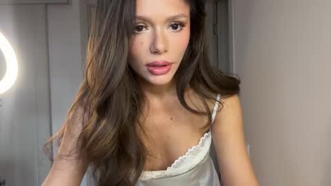 lisa_graham online show from 12.05.25