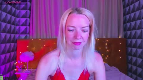 Lisa online show from 10.10.25