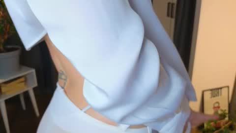 Elisabeth or Lisa online show from 10.12.25