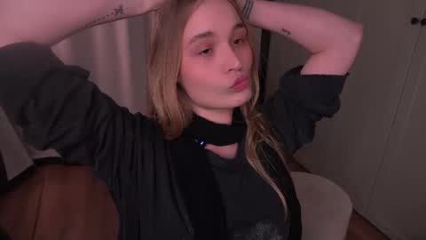 Elisabeth or Lisa online show from 03.16.26