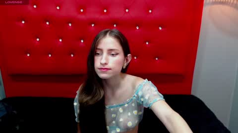 Snapshot of lisa_styleglam chatting on 12.15.24 Lisa online show from 12.15.24