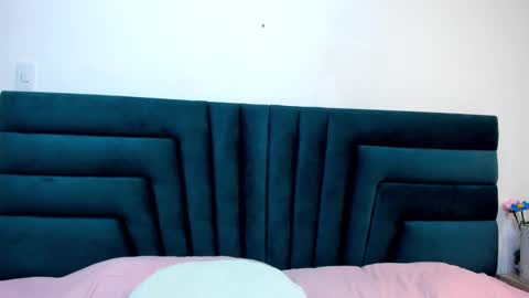 Snapshot of lisa_white_ chatting on 03.10.25 lisa white online show from 03.10.25