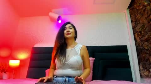 lisa white  online show from 03.29.26