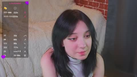 Lisa online show from 04.26.26