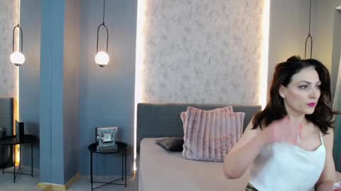 lisacroft online show from 01.08.25