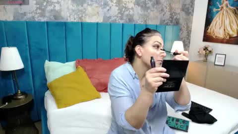 lisacroft online show from 11.26.25