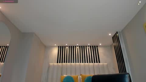 Lisa  Flowers online show from 02.17.26