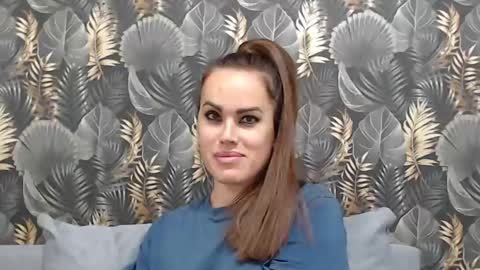 Snapshot of lisagrand chatting on 01.20.25 Lisa Grand online show from 01.20.25