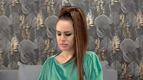 Snapshot of lisagrand chatting on 01.24.25 Lisa Grand online show from 01.24.25