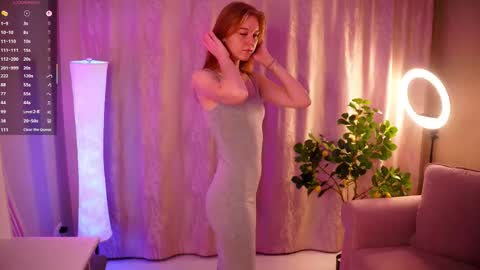 Molly online show from 11.06.25