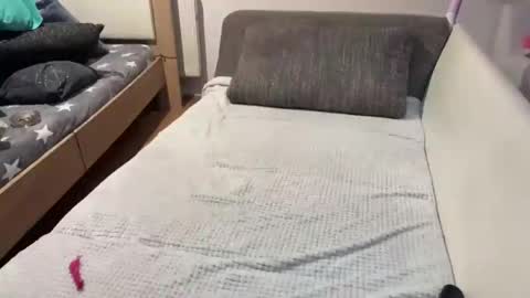 cristin online show from 04.15.26