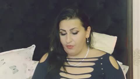 Snapshot of lisamaze chatting on 10.20.25 SofiaHanson online show from 10.20.25