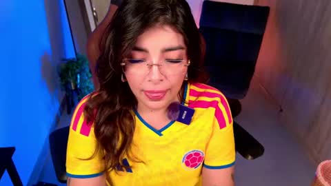 Snapshot of lisamonroex chatting on 06.17.26 L I S A online show from 06.17.26