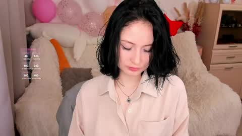 Lisa Moore online show from 04.22.26